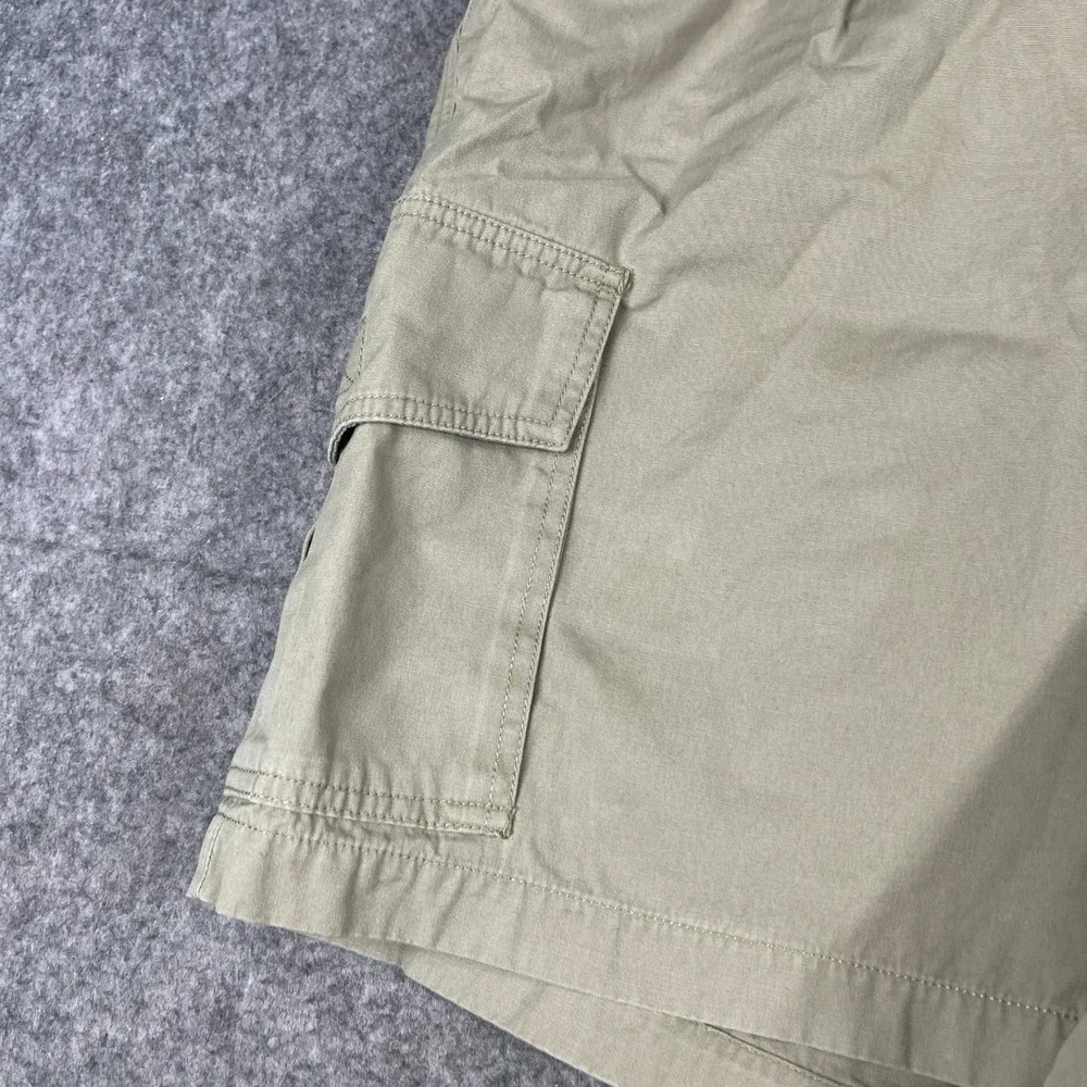 Tommy Bahama Cargo Shorts Mens Large Khaki Cotton Pleated Elastic Waist Tan